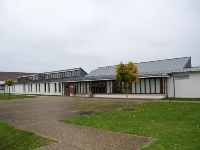 école Charles Perrault